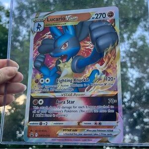Lucario VSTAR Pokémon Jumbo Card – Collectible Art